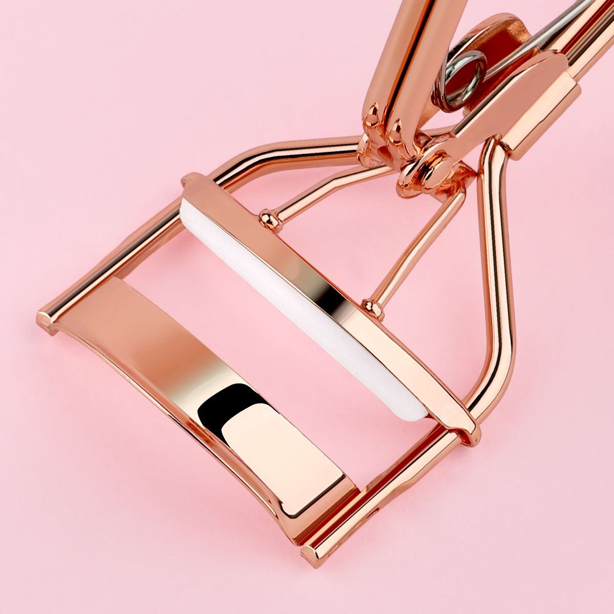 Eyelash curler