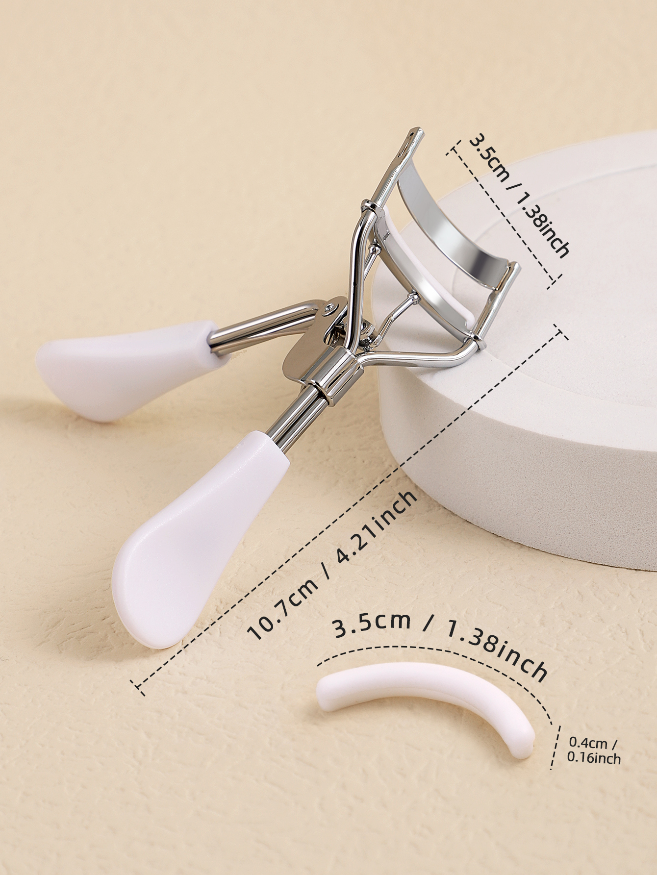 Eyelash curler