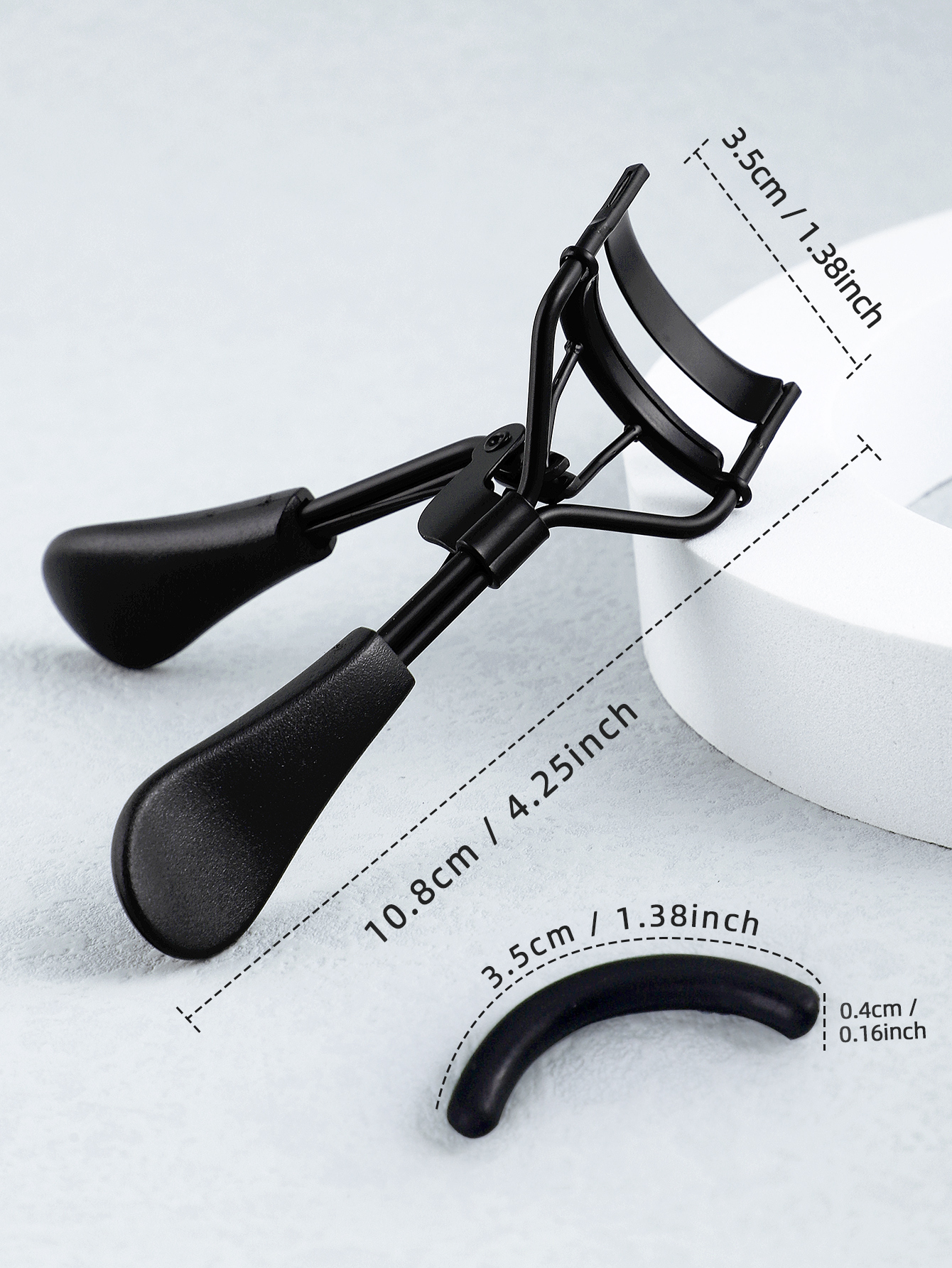 Eyelash curler