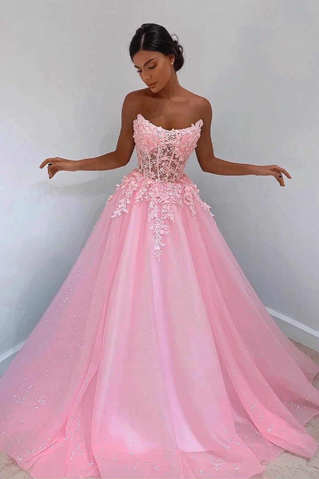 Sexy A-line Strapless Long Prom Dress With Appliques