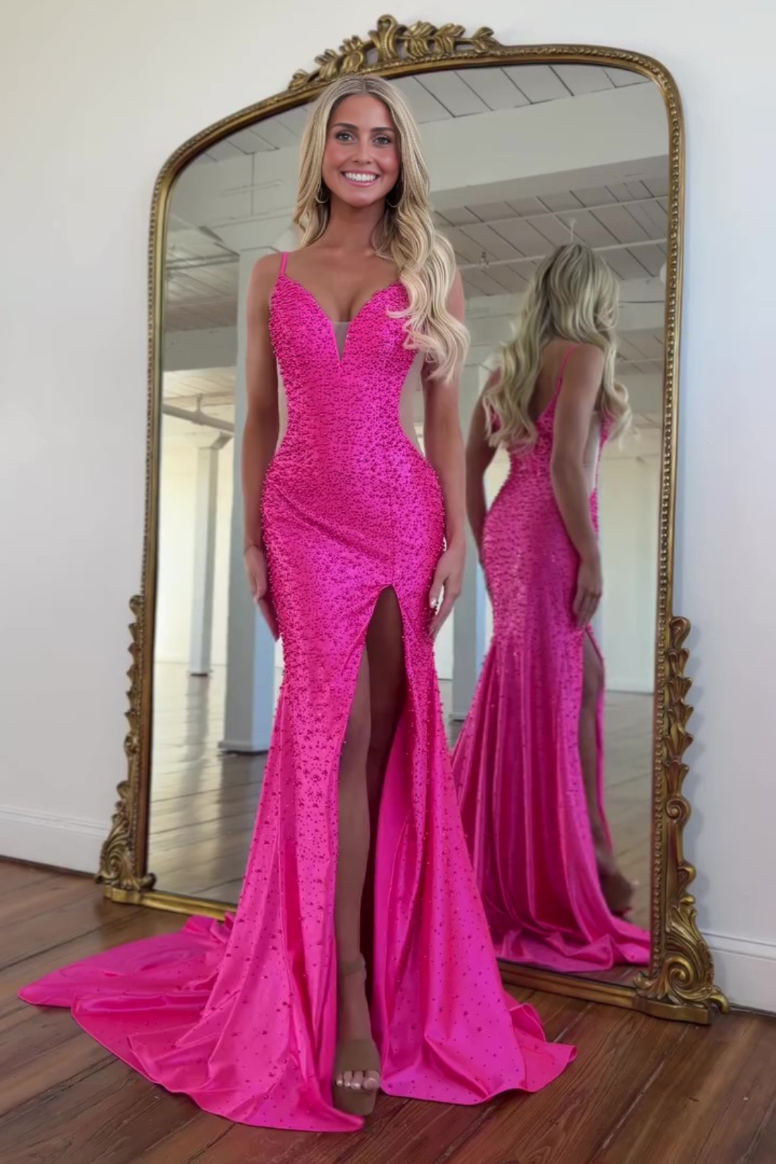 Sexy V Neck Spaghetti Straps Mermaid Long Prom Dress With Pearls