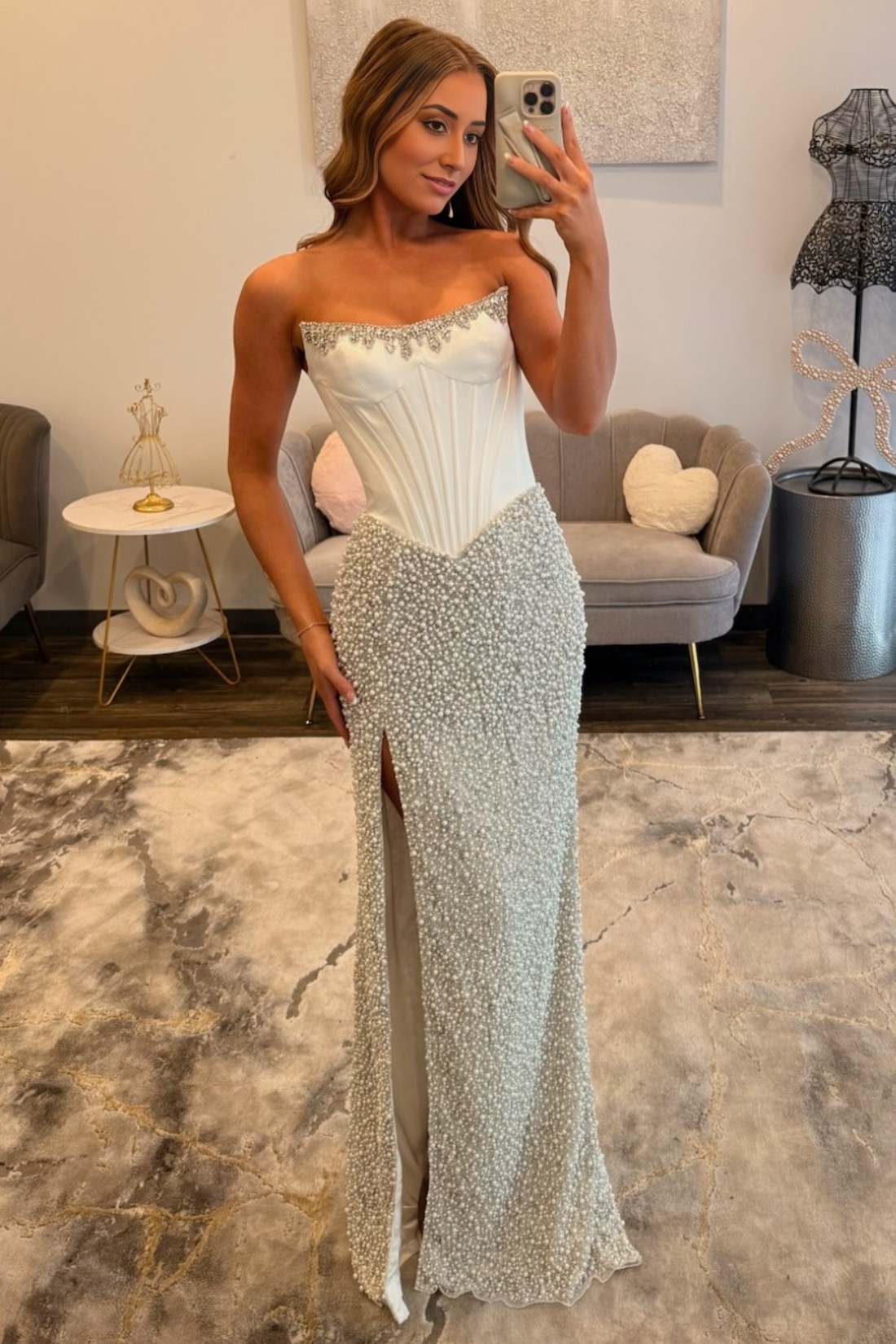 Elegant Mermaid Long Prom Dress With Pearls