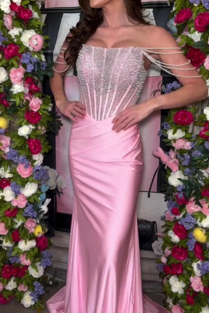 Mermaid Elegant Off-shoulder Prom Dress With Pearls