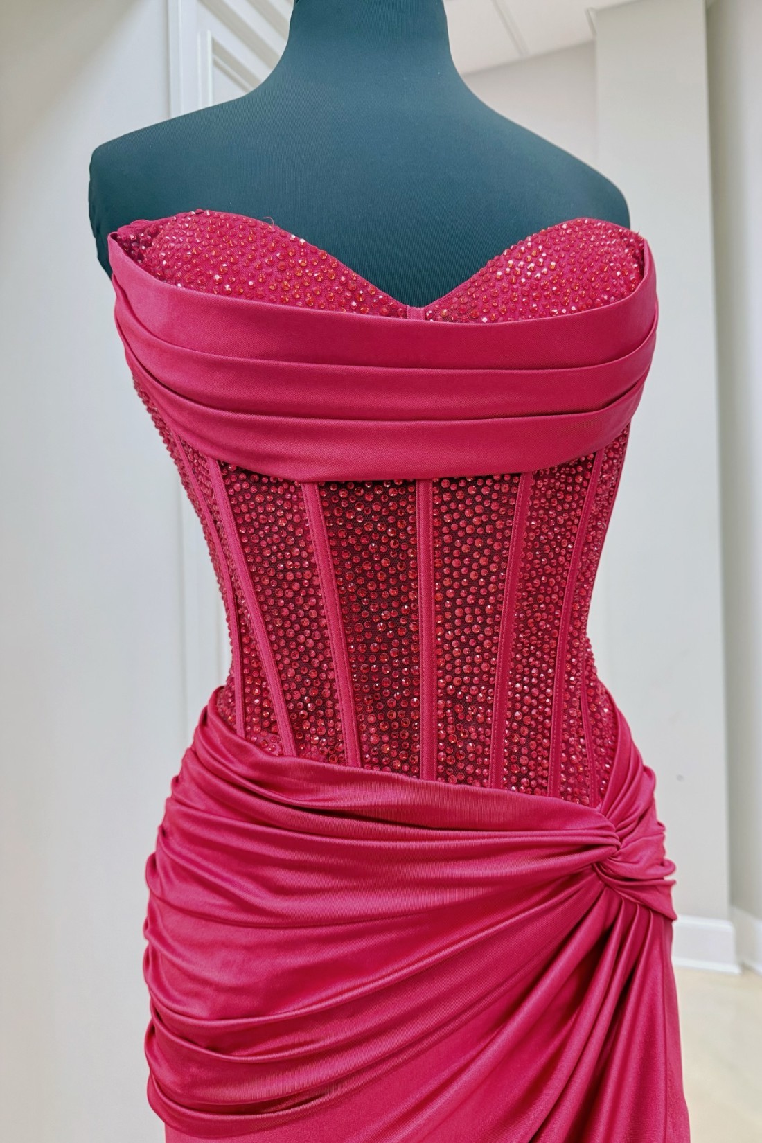 Mermaid Pink Sheath Strapless Sweetheart Long Prom Dress With Beads