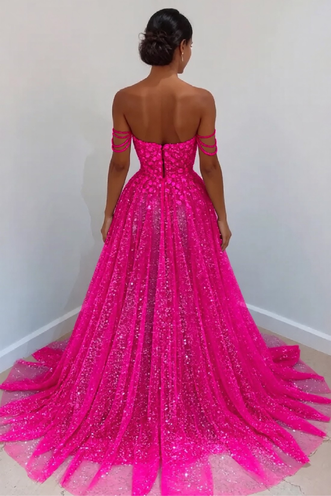 Sparkly Long A-line Sweetheart Sleeveless Sequined Evening Prom Dress