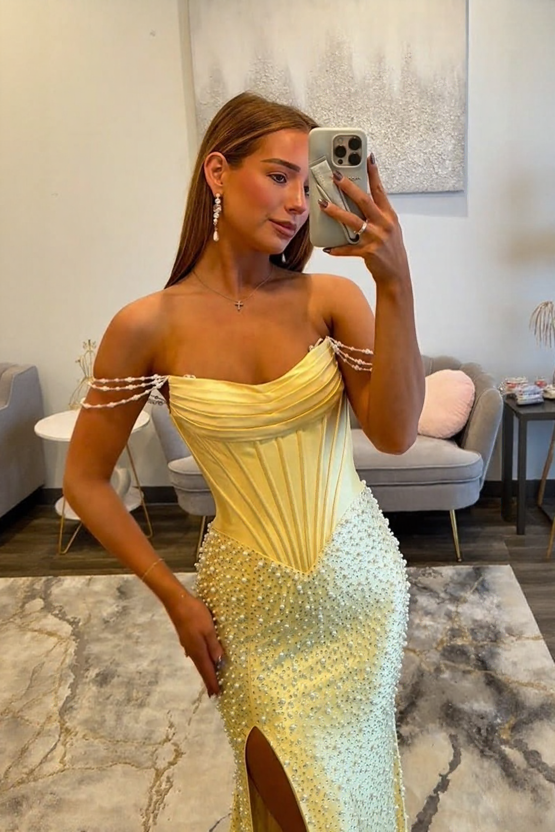 Elegant Mermaid Off-shoulder Prom Dress With Pearls