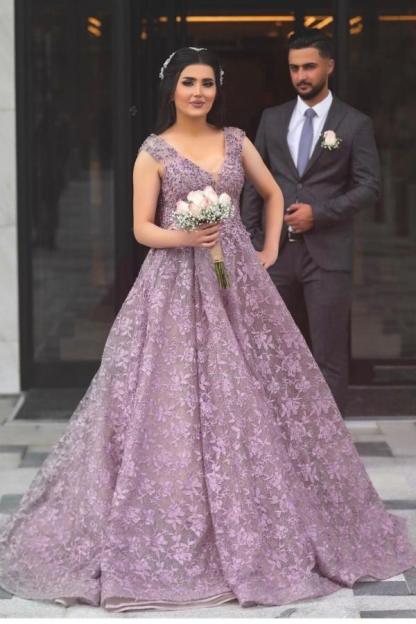 Elegant Long A-line Sleeveless V Neck Tulle Lace Prom Dresses - YESBABYONLINE