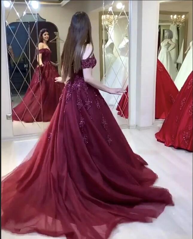 Stunning Long Off-the-shoulder Appliques Lace A-line Tulle Prom Dress - YESBABYONLINE