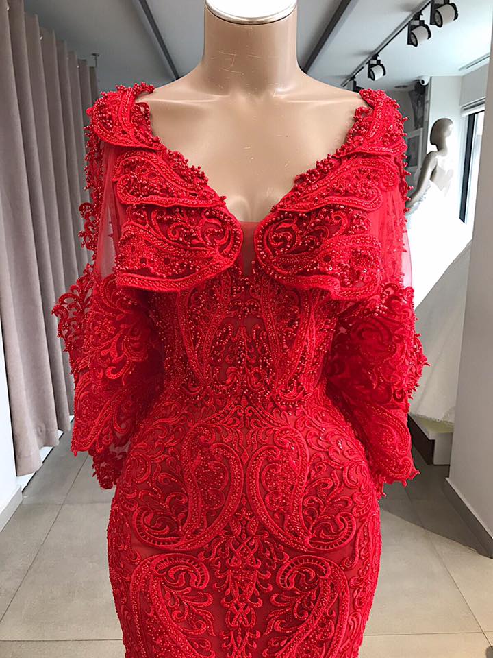 Chic Long Mermaid V-Neck Appliques Lace Floor-Length Prom Dresses with Sleeves - YESBABYONLINE