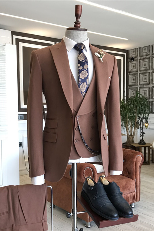 Fancy Coffee Peaked Lapel Three Pieces Business Suits