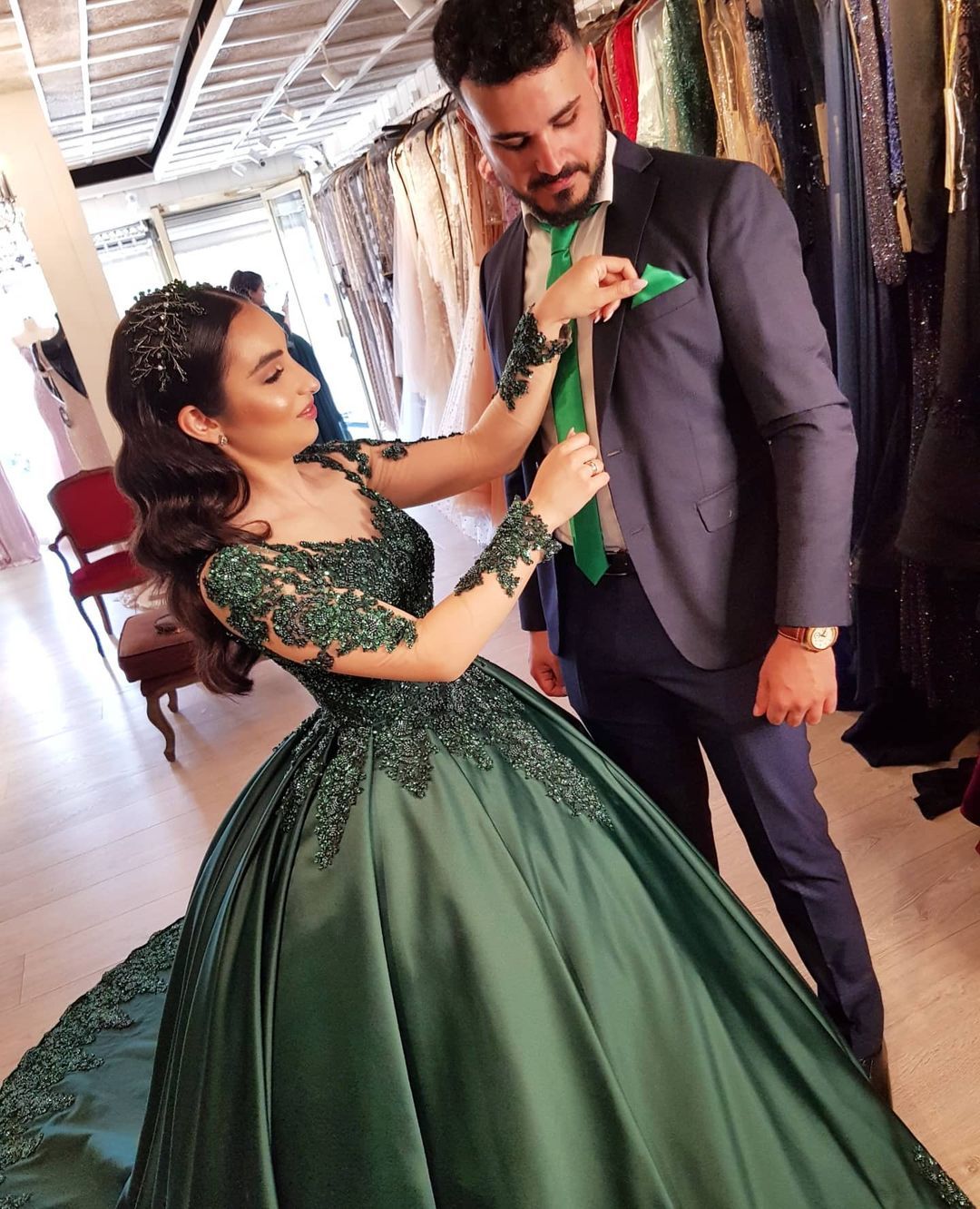 Gorgeous Long Sleeve Ball Gown Sweetheart Appliques Lace Satin Prom Dress - YESBABYONLINE