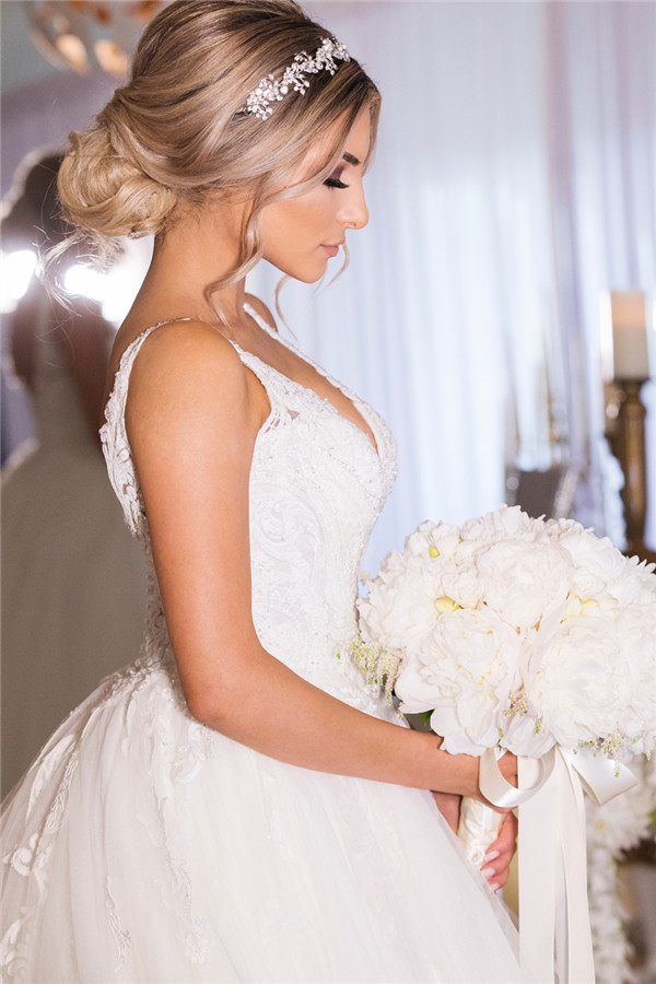 Glamorous White Long V-neck Ball Gown Lace Tulle Backless Wedding Dresses - YESBABYONLINE