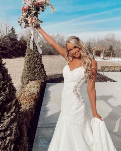 Beautiful Long Mermaid V-neck Satin Lace Sleeveless Wedding Dresses - YESBABYONLINE