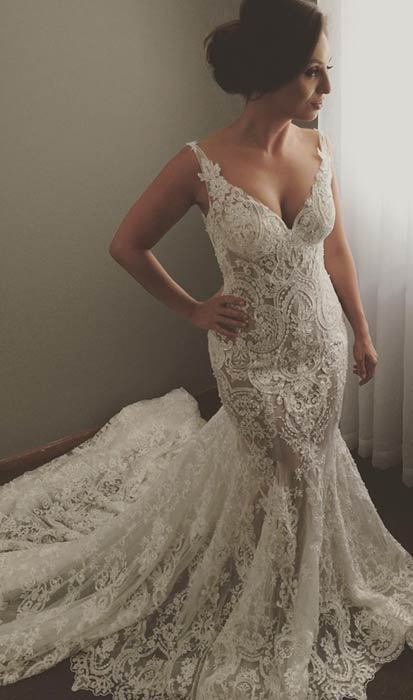 Long Mermaid V-neck Sleeveless Lace Backless Wedding Dresses - YESBABYONLINE