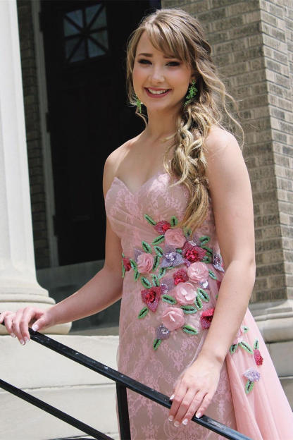 Sweetheart Floral Embroidery Pink Prom Dress with Train