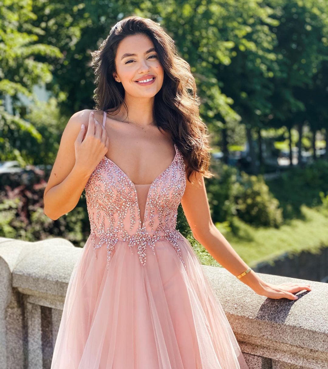 Elegant Long Spaghetti Straps V-Neck Tulle A-line Prom Dress With Lace-up Back - YESBABYONLINE