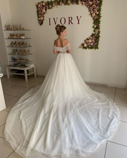 Sexy Long Off The Shoulder Sweetheart Backless Tulle A Line Wedding Dresses - YESBABYONLINE