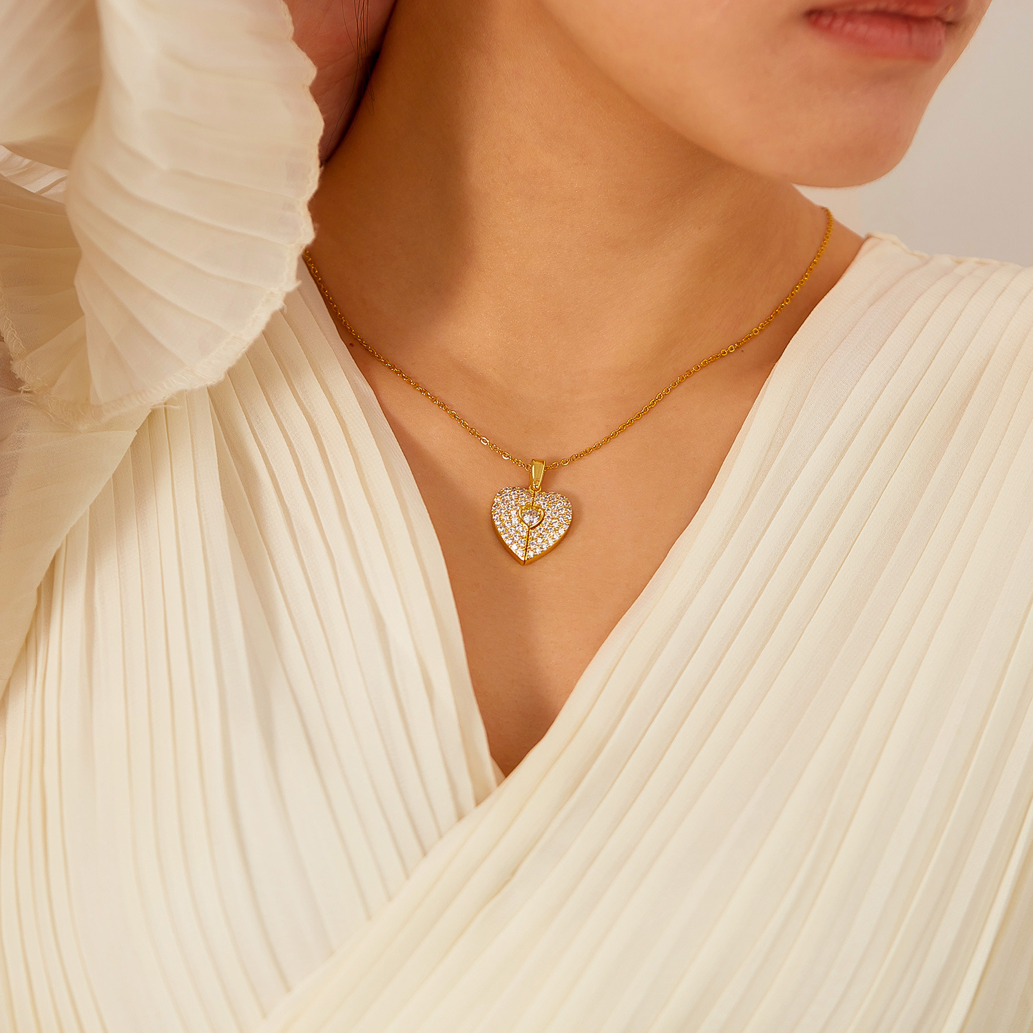 Multi-layered Emerald Crystal Gemstone Pendant Necklace