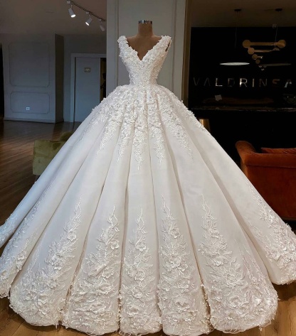 Charming Long Ball Gown V Neck Lace Appliques Sleeveless Wedding Dresses - YESBABYONLINE