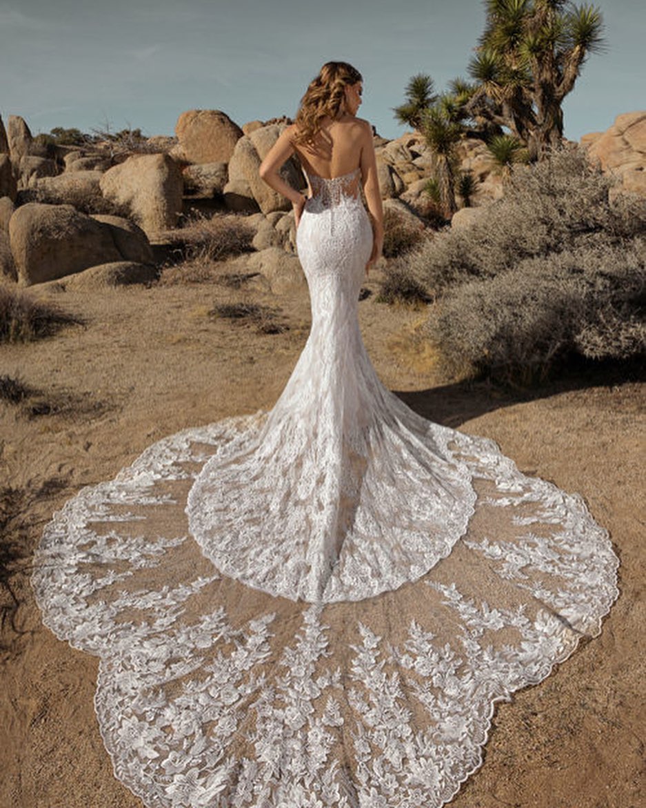 Sexy Long Sweetheart White Floor Length Tulle Lace Mermaid Wedding Dresses - YESBABYONLINE