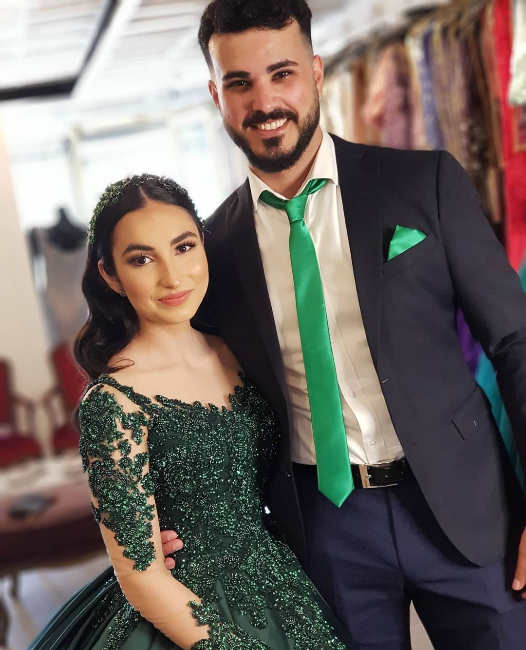 Gorgeous Long Sleeve Ball Gown Sweetheart Appliques Lace Satin Prom Dress - YESBABYONLINE