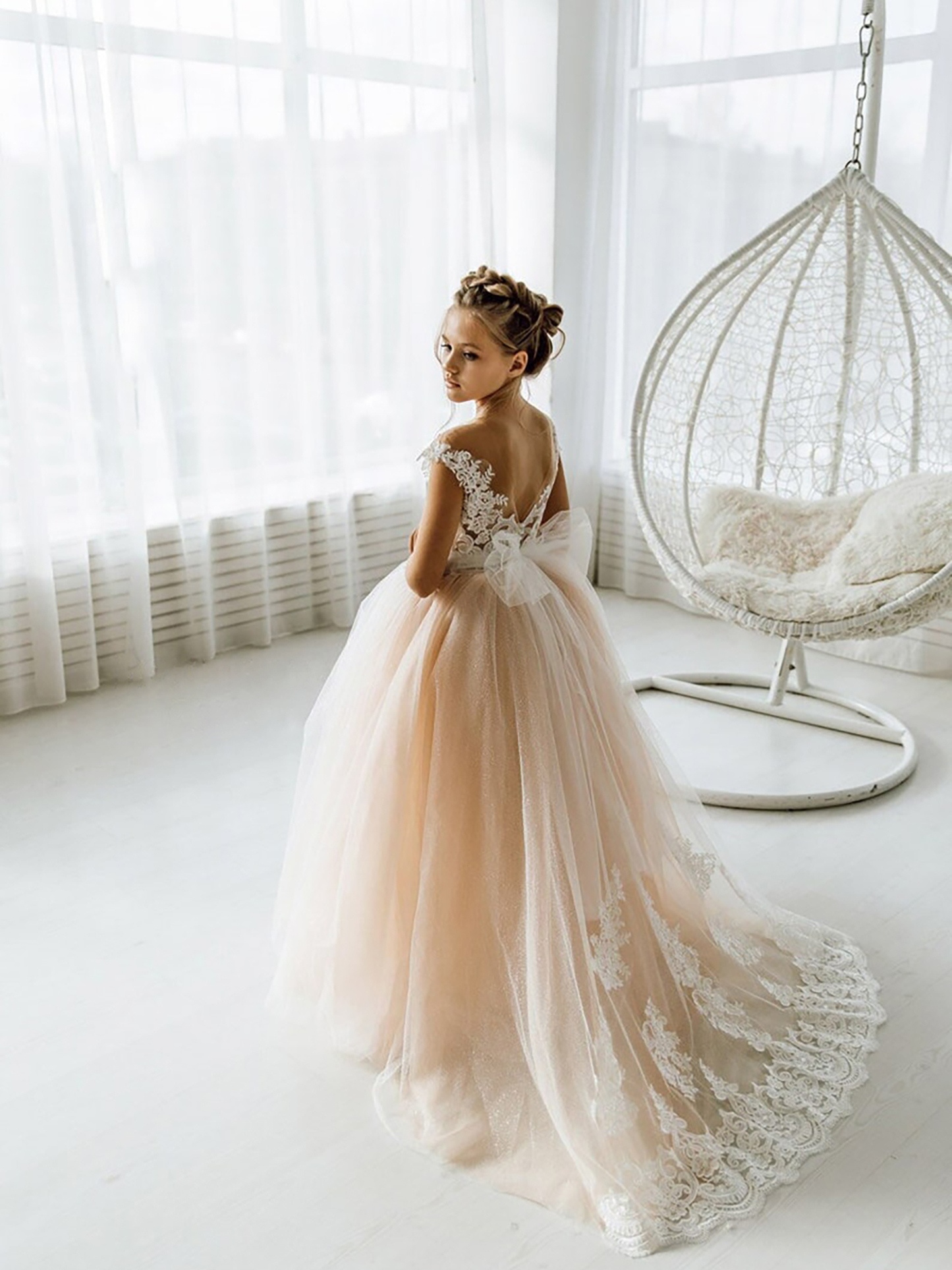 Boho Long Tulle Open Back Ball Gown Flower Girl Dresses with Bow - YESBABYONLINE