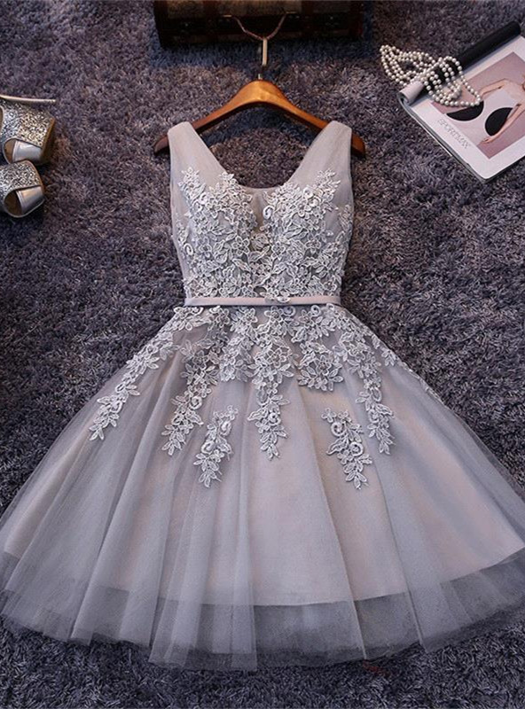 Elegant Silver Short A-line V-neck Tulle Lace Homecoming Dresses - YESBABYONLINE
