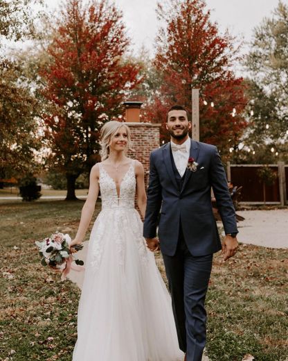 Long A Line Sleeveless Tulle V Neck Wedding Dresses With Lace Appliques - YESBABYONLINE