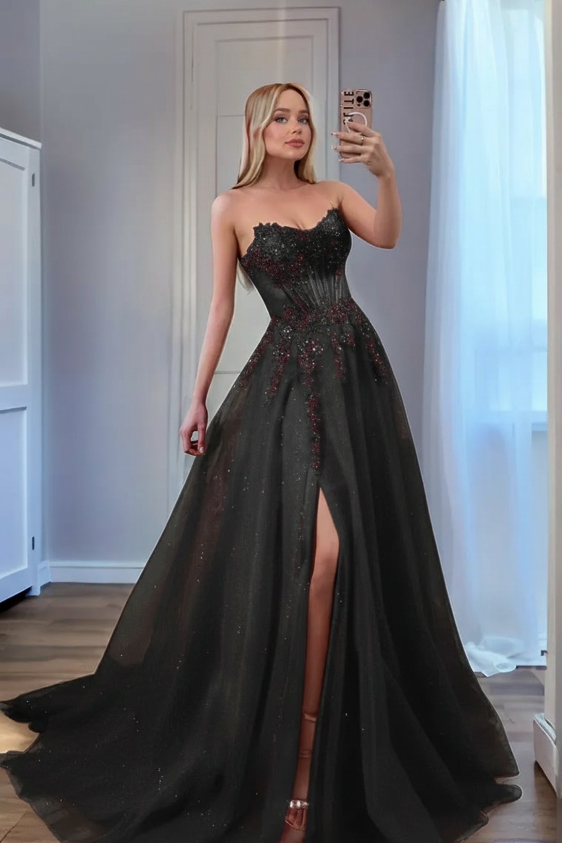 A line Slit Long Sweetheart Strapless Prom Dresses With Appliques