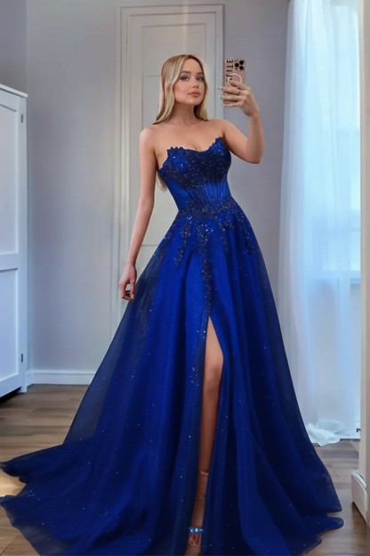 A line Slit Long Sweetheart Strapless Prom Dresses With Appliques