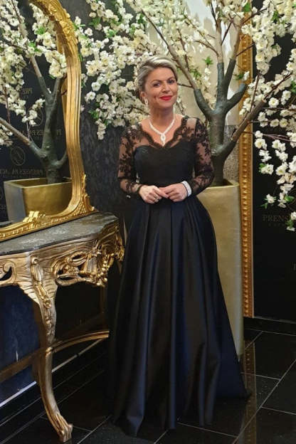 Elegant Lace V-neck Long Sleeve Black Satin Mother Of The Bride Dress Yesbabyonline