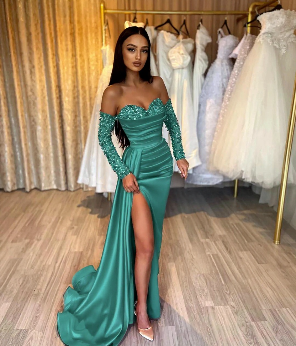 Charming Red Long Sleeves Sweetheart Mermaid Satin Prom Dresses with Split