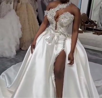 Elegant Slit Appliques Lace Beaded One Shoulder Mermaid Wedding Dress 
