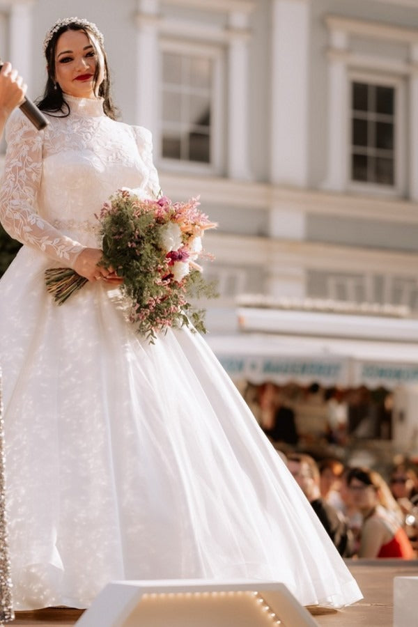 Plus Size Long A-line High Neck Lace Wedding Dresses with Sleeves