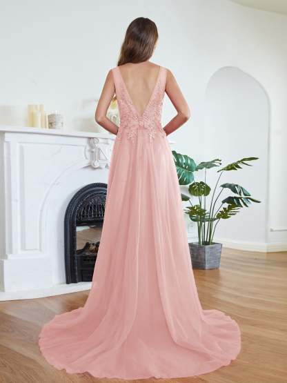 Long Sleeveless Round Neck Tulle A line Lace Appliques Bridesmaid Dress - YESBABYONLINE