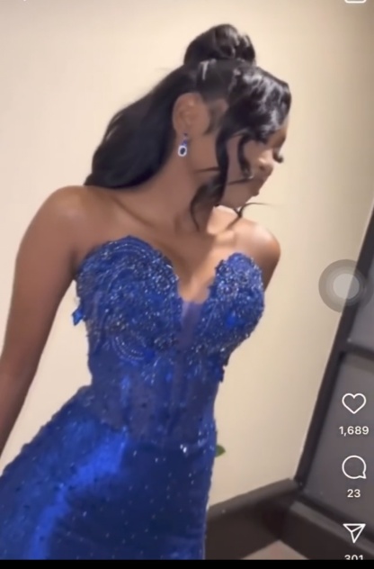 Sweetheart Long Mermaid Slit Lace Up Back Appliques Lace Prom Dress