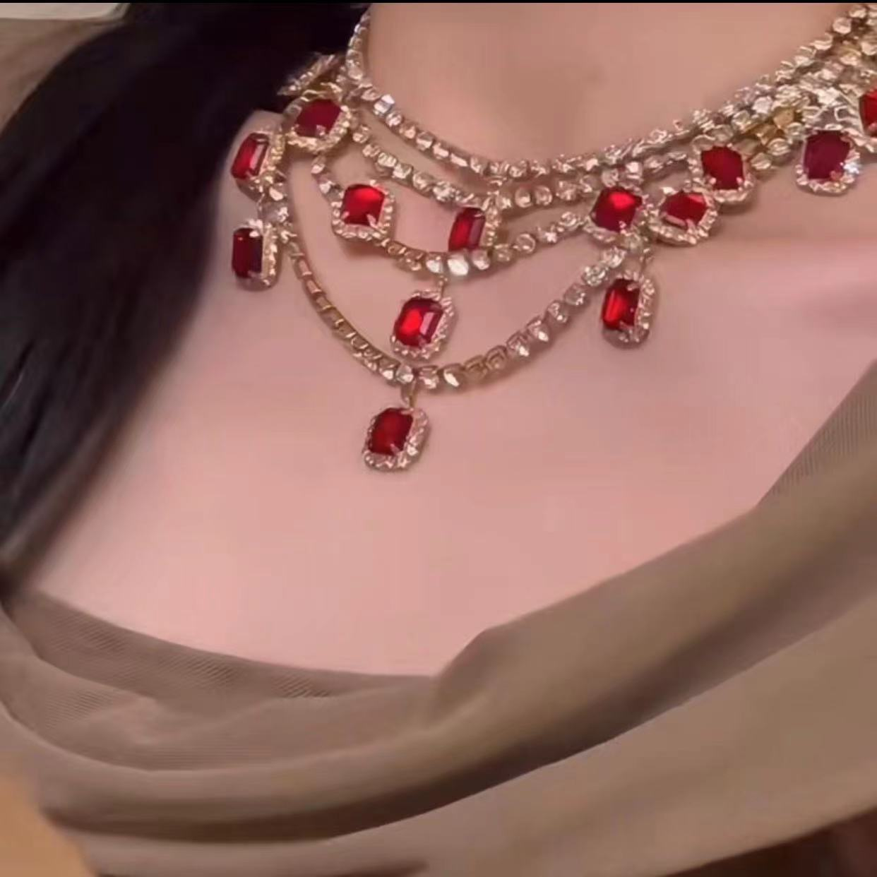  Multi-layered Emerald Crystal Gemstone Pendant Necklace