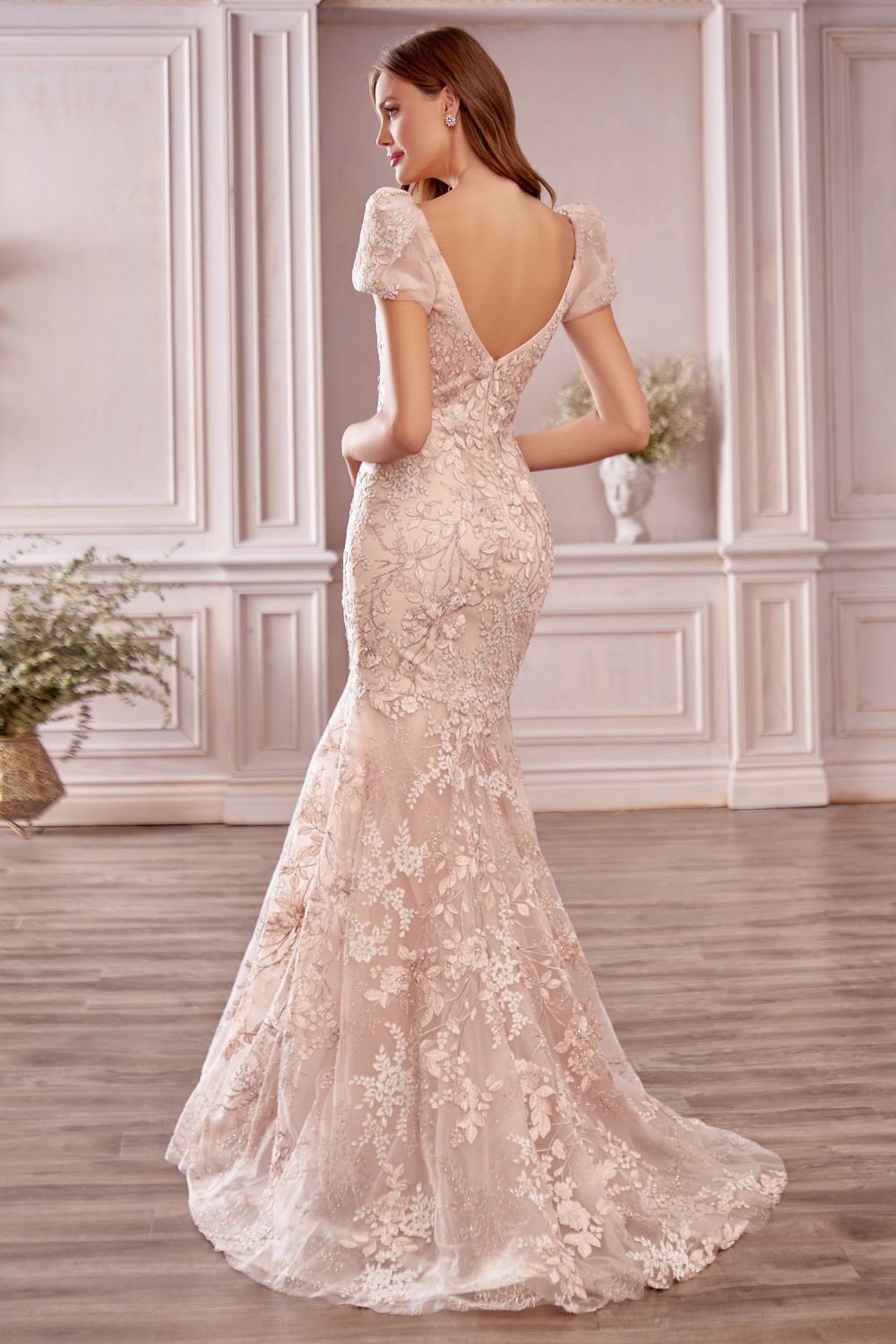 Glamourous Short Sleeves Tulle Nude Pink Appliques Mermaid Prom Dresses - YESBABYONLINE