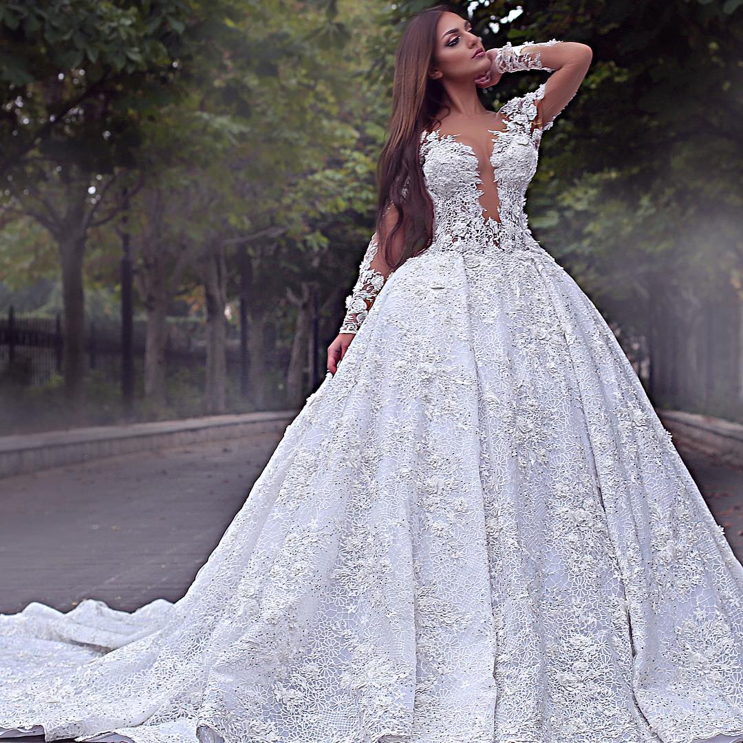 Long Sleeves Ball Gown V-neck Lace Tulle Backless Wedding Dresses - YESBABYONLINE