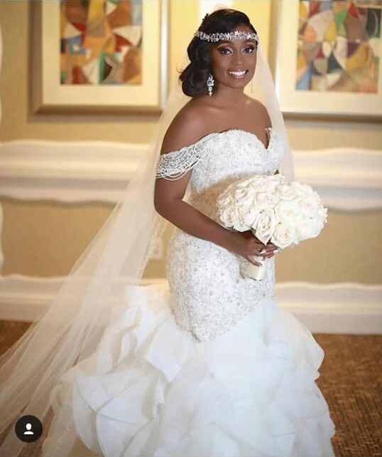 Long Mermaid Off-the-Shoulder Lace Appliques Wedding Dress - YESBABYONLINE