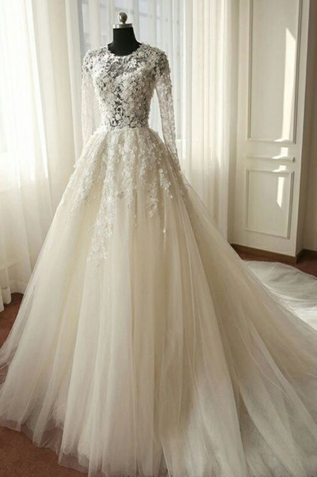 Long Sleeves Appliques Lace A-Line Tulle Ruffles Wedding Dress - YESBABYONLINE