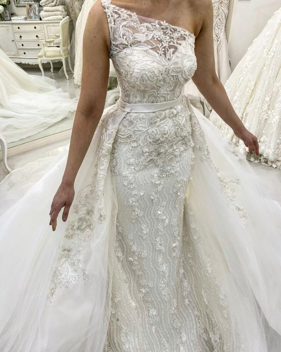Long Mermaid One Shoulder Sleeveless Lace Wedding Dresses - YESBABYONLINE