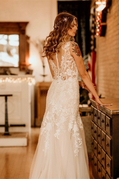 Elegant Long Sleeveless Straps V-neck A-Line Tulle Wedding Dress with Ruffles - YESBABYONLINE