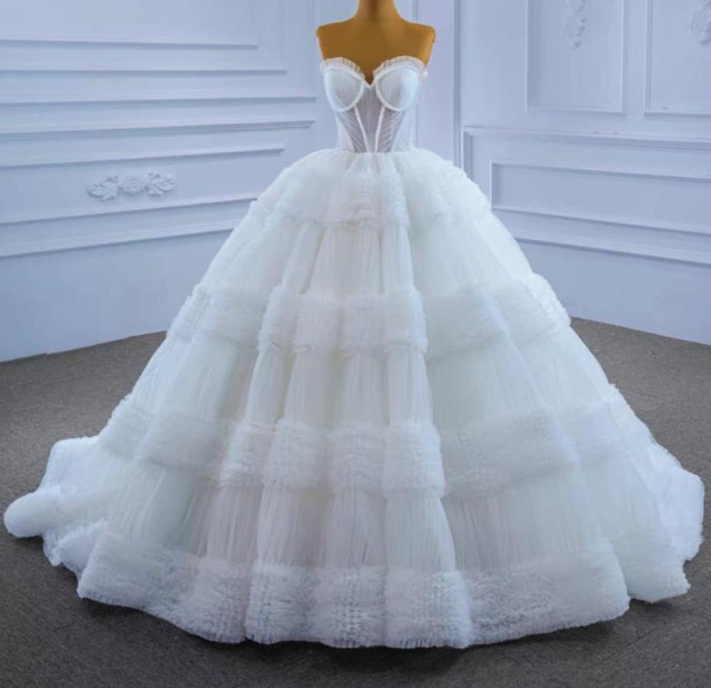 Charming Long Strapless Tulle Floor Length Lace Ball Gown Wedding Dress - YESBABYONLINE