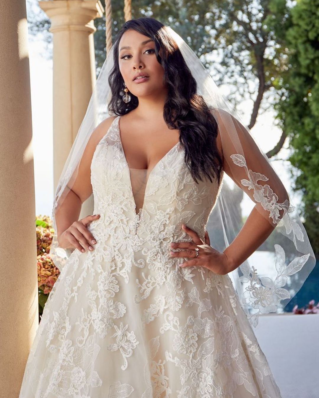Glamorous Long A Line Sleeveless V Neck Tulle Lace Wedding Dresses - YESBABYONLINE