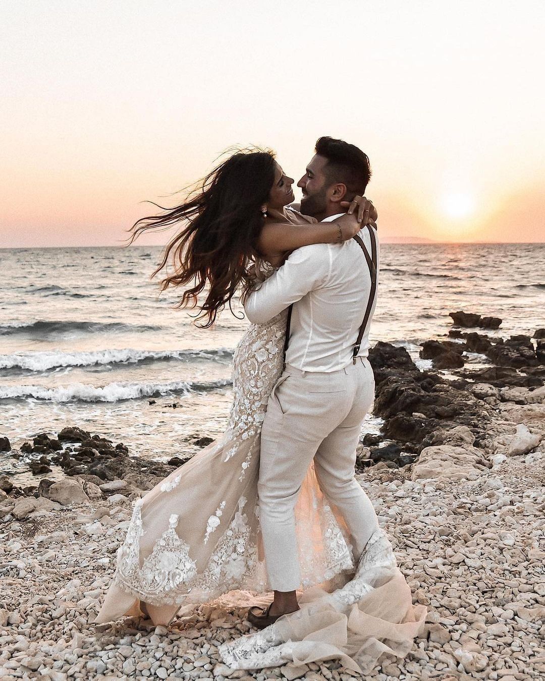 Elegant Long V Neck Spaghetti Straps Tulle Lace Mermaid Backless Wedding Dresses - YESBABYONLINE