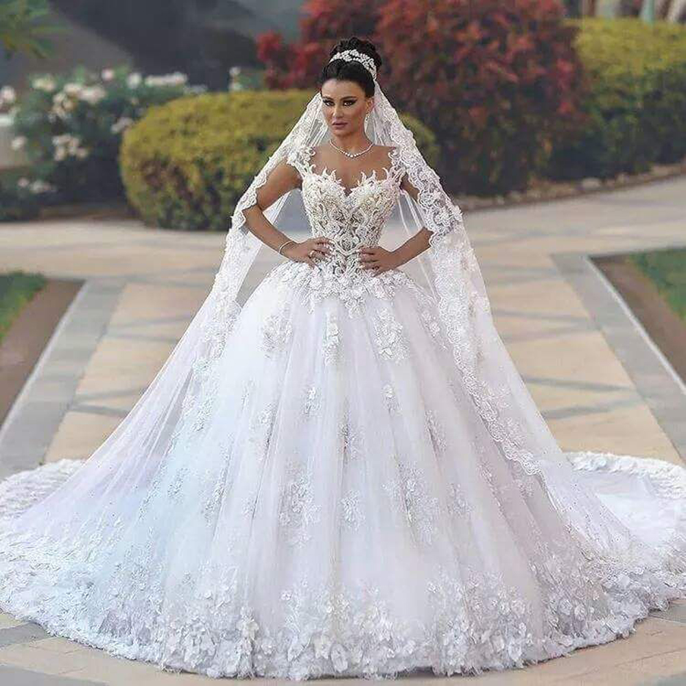 Luxurious Long Ball Gown Sweetheart Tulle Sleeveless Appliques Lace Backless Wedding Dress - YESBABYONLINE