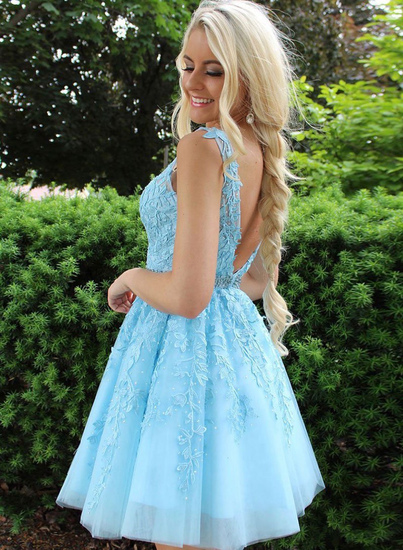 Chic Short Tulle Appliqus Lace A-Line Backless Homecoming Dress - YESBABYONLINE