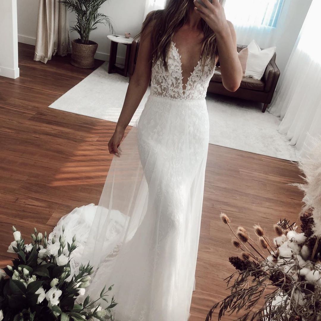 Sexy Long Mermaid V-neck Straps Applique Lace Floor Length Wedding Dresses With Detachable Train - YESBABYONLINE