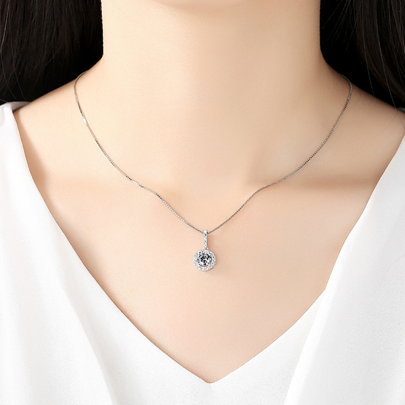 Luxurious Round Colored Gemstone Pendant Necklace